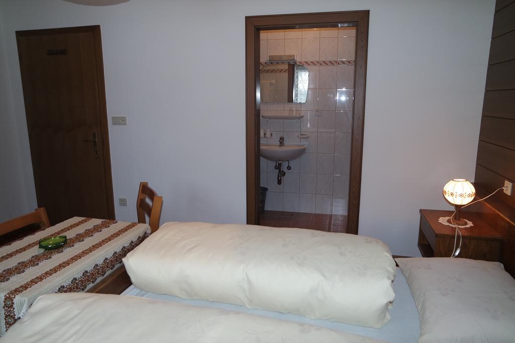 Haus Unterberg Bed and Breakfast San Giacomo Val di Vizze Esterno foto