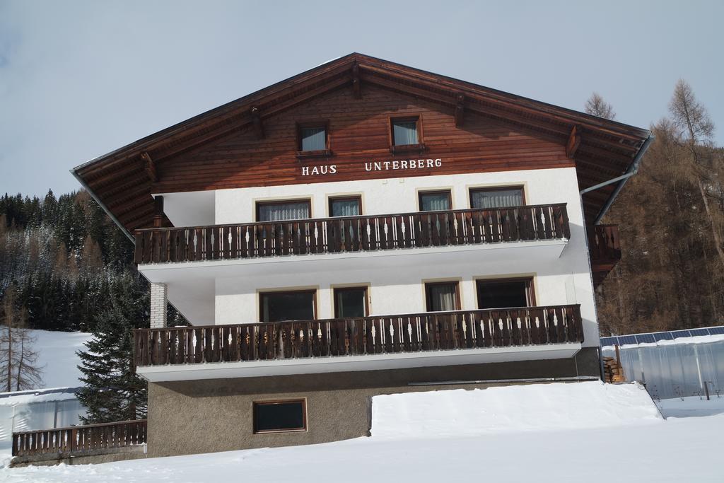 Haus Unterberg Bed and Breakfast San Giacomo Val di Vizze Esterno foto